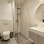 2 - Entree Privee - Gare & Palais De Conges A 5 Min - Self Check-in * Tours