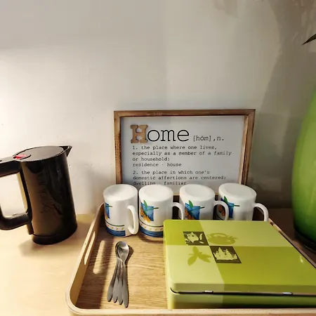 Pensionat 2 - Entree Privee - Gare & Palais De Conges A 5 Min - Self Check-in *