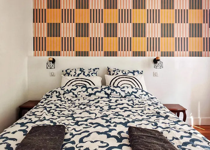 2 - Entrée Privée - Gare&palais De Congés à 5 Min - Self Check-in